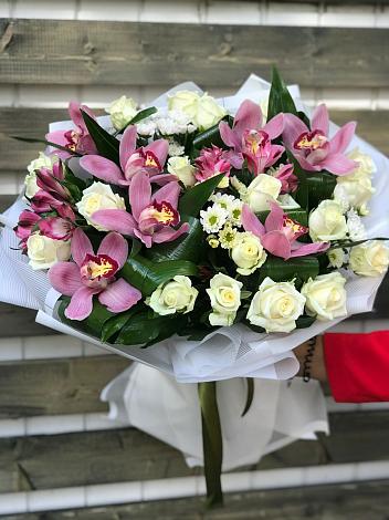 Букет цветов из: Розы и Хризантемы в Ожогино