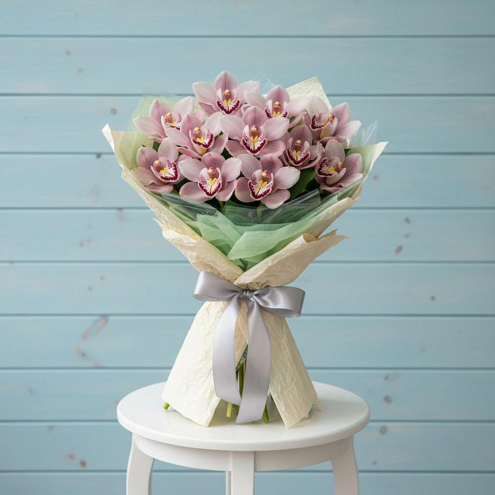 Букет цветов из: Орхидеи и Розы в Ожогино