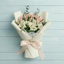 Букет цветов из:  Альстромерии в Ожогино