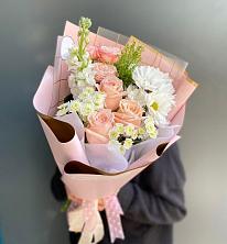 Букет цветов из:  Хризантемы и Розы в Ожогино