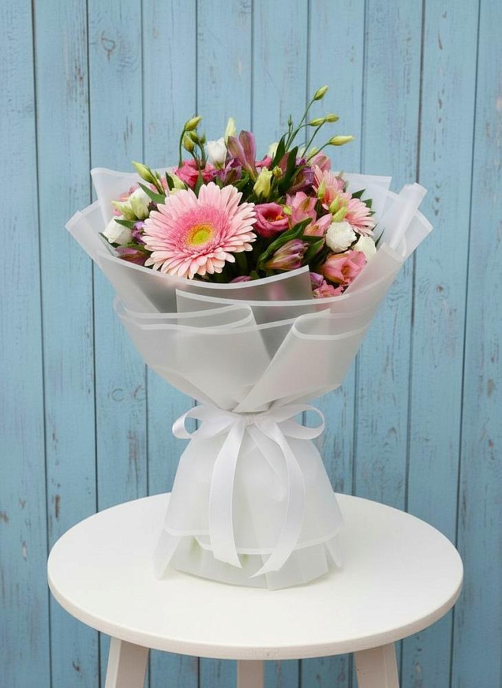 Букет цветов из: Герберы, Альстромерии и Лизиантусы в Ожогино