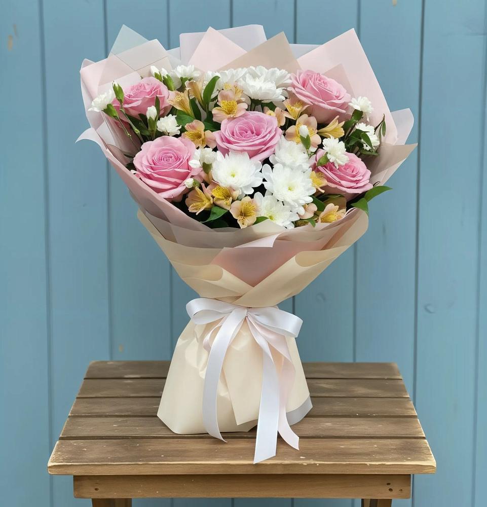 Букет цветов из: Гвоздики, Орхидеи и Розы в Ожогино