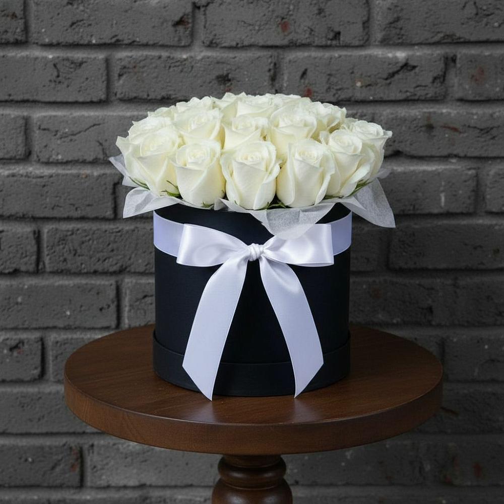 Цветочная композиция из Розы в шляпной коробке в Ожогино