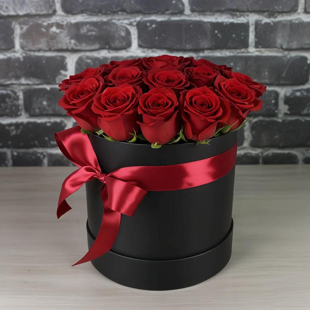 Цветочная композиция из Розы в шляпной коробке в Ожогино