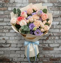 Букет цветов из:  Розы, Лизиантусы и Гвоздики в Ожогино