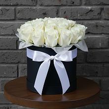 Цветочная композиция из Розы в шляпной коробке в Ожогино